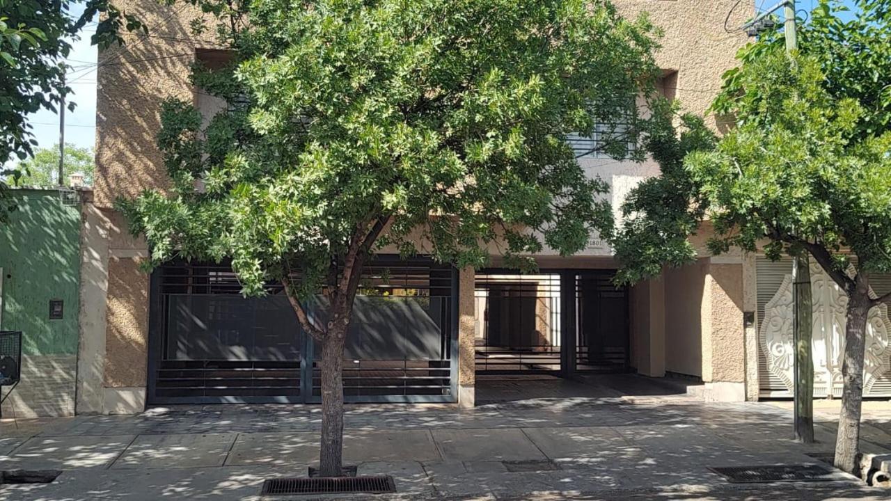 Hudson's Aparments I